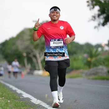 Runner Photo 7698415