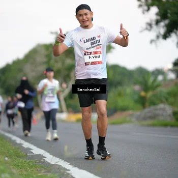 Runner Photo 7698422