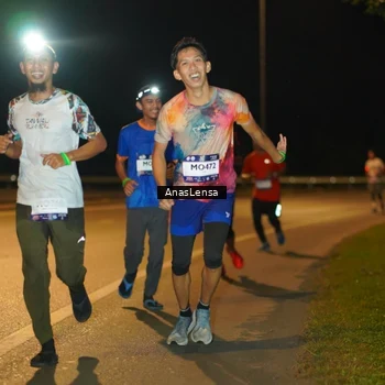 Runner Photo 7698437