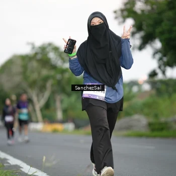 Runner Photo 7698454
