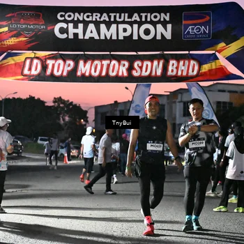 Runner Photo 7698481