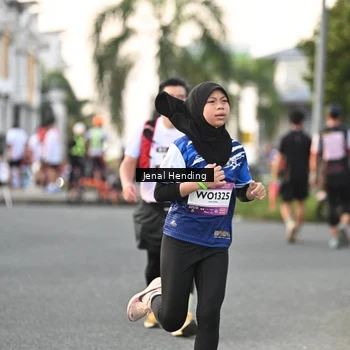 Runner Photo 7698489