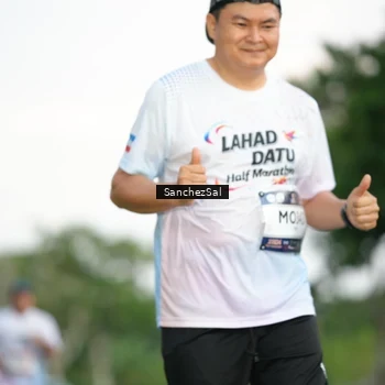 Runner Photo 7698491