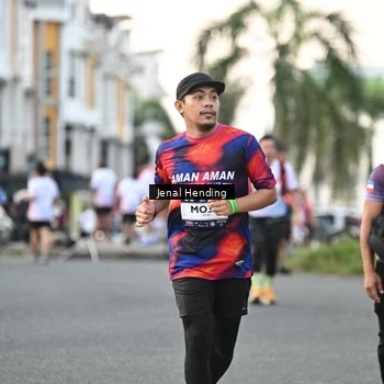 Runner Photo 7698498