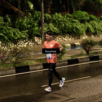 Runner Photo 7698502