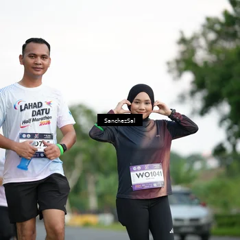 Runner Photo 7698503