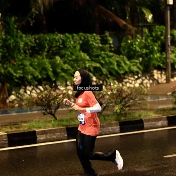Runner Photo 7698516