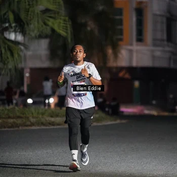 Runner Photo 7698521