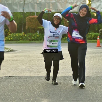 Runner Photo 7698533