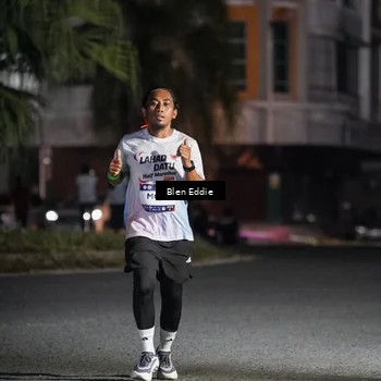 Runner Photo 7698540