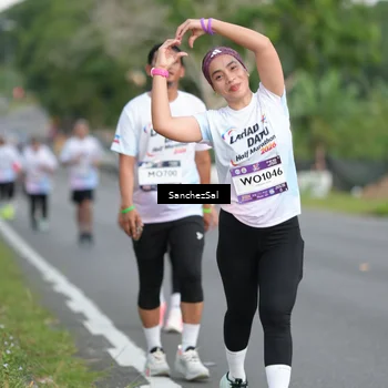 Runner Photo 7698553