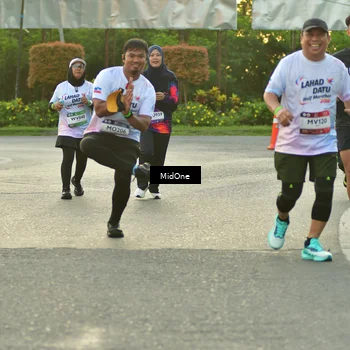 Runner Photo 7698557