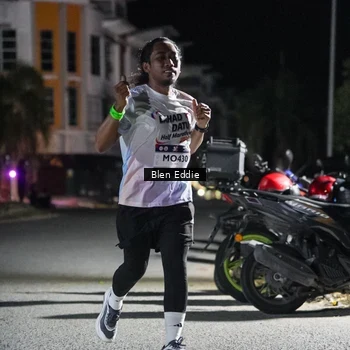 Runner Photo 7698560