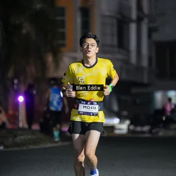 Runner Photo 7698587