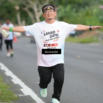 Runner Photo 7698594