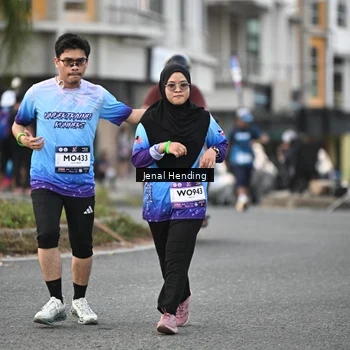 Runner Photo 7698595
