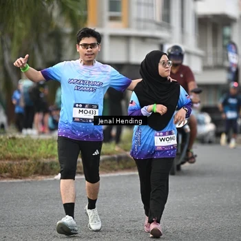 Runner Photo 7698598