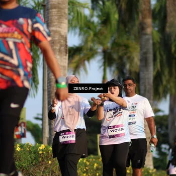 Runner Photo 7698611