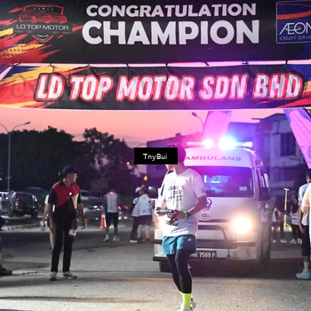 Runner Photo 7698636