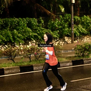 Runner Photo 7698641