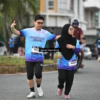 Runner Photo 7698643