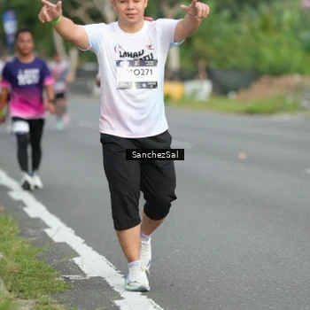 Runner Photo 7698645