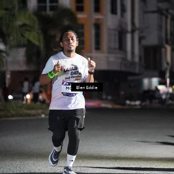 Runner Photo 7698652