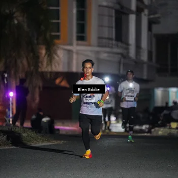Runner Photo 7698656