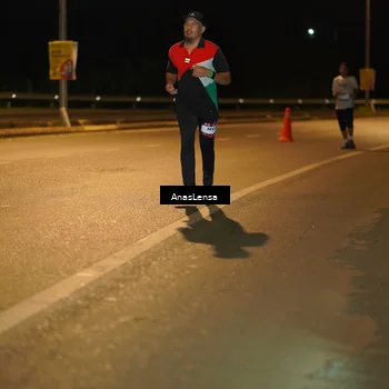 Runner Photo 7698658