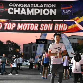 Runner Photo 7698670