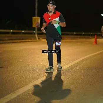 Runner Photo 7698672
