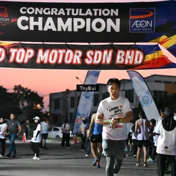 Runner Photo 7698695