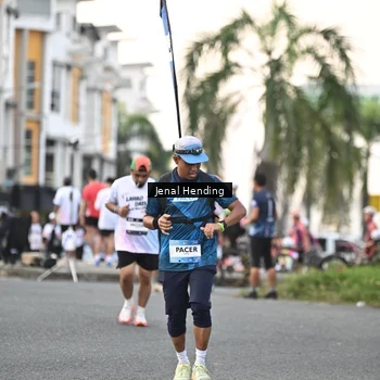 Runner Photo 7698696