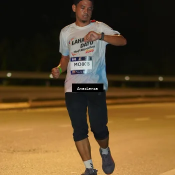 Runner Photo 7698711