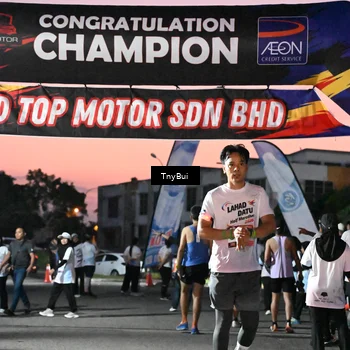 Runner Photo 7698720
