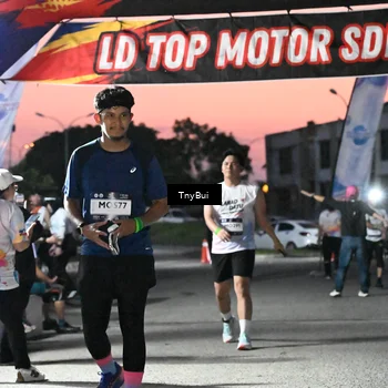 Runner Photo 7698744
