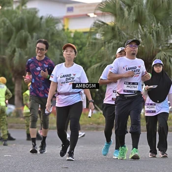 Runner Photo 7698750