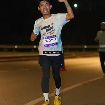 Runner Photo 7698753