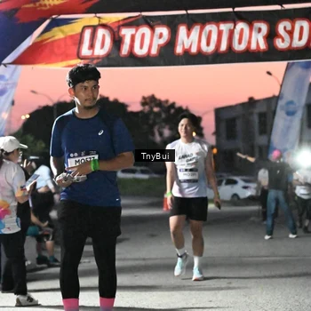 Runner Photo 7698757