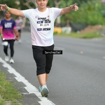 Runner Photo 7698768