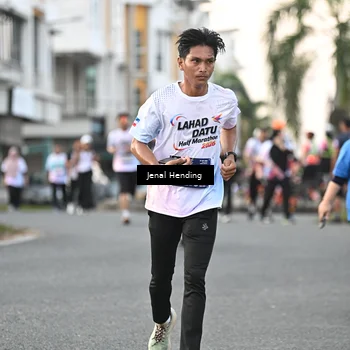 Runner Photo 7698772
