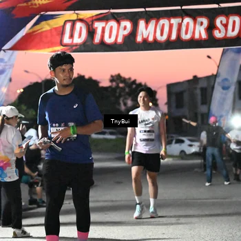 Runner Photo 7698800