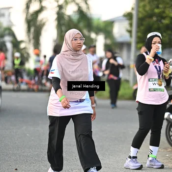 Runner Photo 7698808