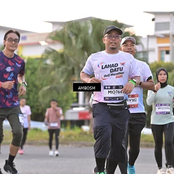 Runner Photo 7698810