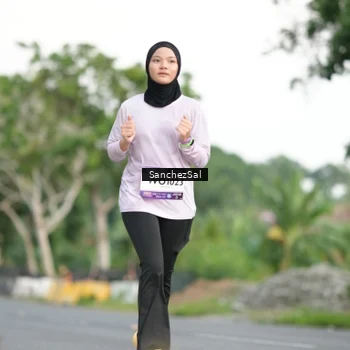 Runner Photo 7698811