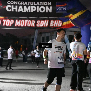 Runner Photo 7698819