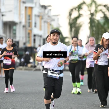 Runner Photo 7698829