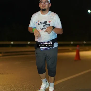 Runner Photo 7698835