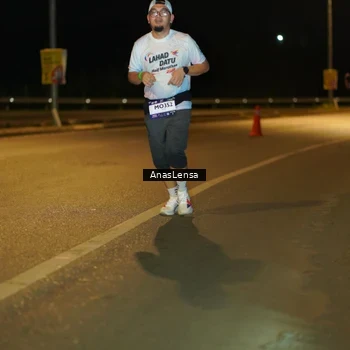 Runner Photo 7698837