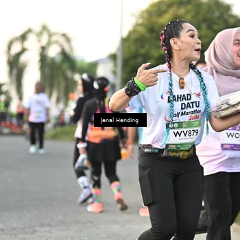 Runner Photo 7698843